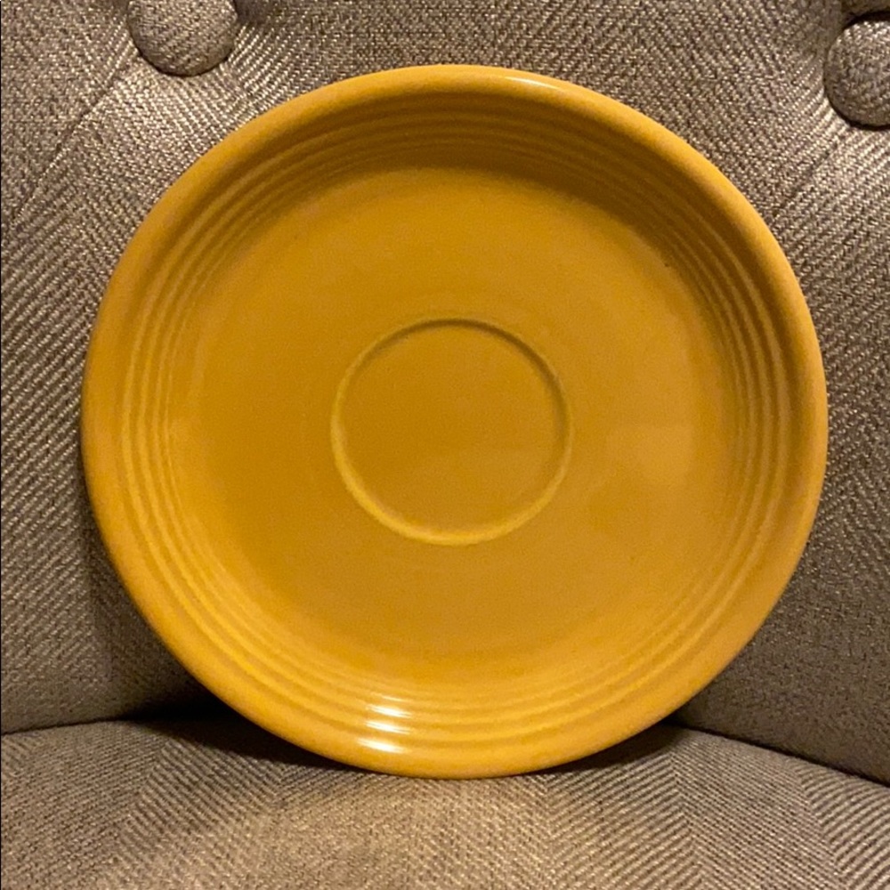 UPDATED Yellow fiestaware bread/saucers plates 😍